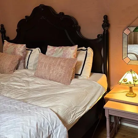 La!maison Am Rhein *