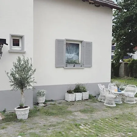 Ferienhaus La!maison Am Rhein Trebur